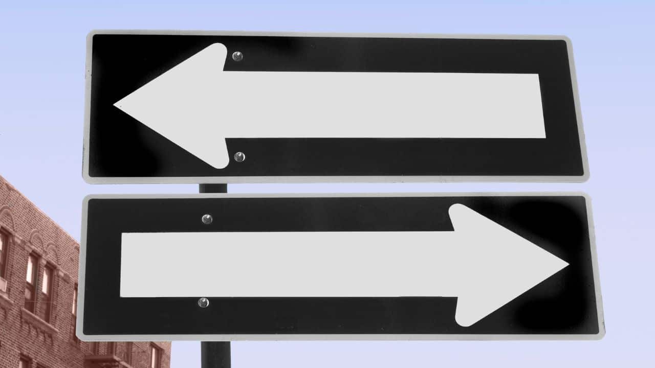 For this article by Jo Ilfeld, Executive Leadership Coach on making choices, the image shows an image of two arrows facing opposite directions.